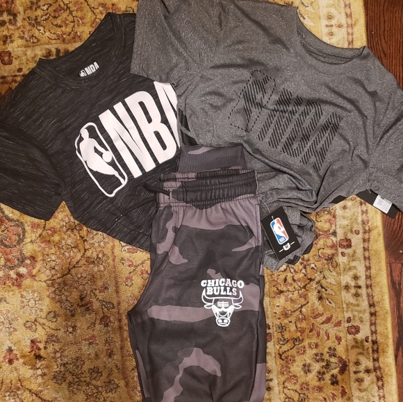 NBA Other - 3pc NBA New BULLS Boy's Girl's jogger shirt set